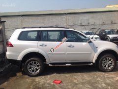 Bán Mitsubishi Pajero Sport máy xăng, 1 cầu, số tự động (G. 2WD-AT), màu trắng 2016