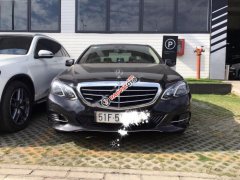 Cần bán gấp Mercedes 200 sản xuất 2015, màu đen