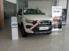 Cần bán xe Ford Ranger Wildtrak 3.2 4x4 AT đời 2017, màu trắng, nhập khẩu