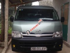 Cần bán Toyota Hiace MT đời 2011 chính chủ, giá tốt