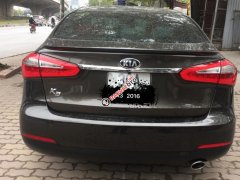 Bán xe Kia K3 1.6 đời 2016, màu nâu, giá 590tr