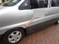 Bán ô tô Hyundai Starex GRX đời 2004, màu bạc 