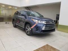 Cần bán xe Toyota Highlander LE năm 2017, màu xanh lam, xe nhập