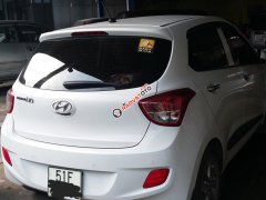 Cần bán xe Hyundai i10 1.2 AT 2015, màu trắng, nhập khẩu