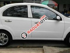 Cần bán Chevrolet Aveo 1.5LT 2016, màu trắng số sàn