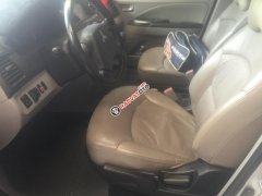 Bán ô tô Mitsubishi Grandis 2.4 đời 2005, màu bạc, giá 330tr