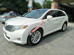 Bán ô tô Toyota Venza 2.7AT sản xuất năm 2010, màu trắng, nhập khẩu nguyên chiếc, giá tốt