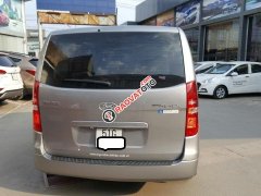 Bán xe Hyundai Starex 2.5MT đời 2017, màu xám (ghi), xe nhập, giá tốt