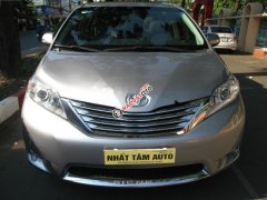 Bán xe Toyota Sienna 3.5 Limited đời 2014, màu bạc, nhập khẩu nguyên chiếc