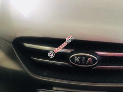 Bán xe Kia Carens LX năm sản xuất 2010