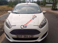 Cần bán xe Ford Fiesta 1.5AT sản xuất 2015, màu trắng