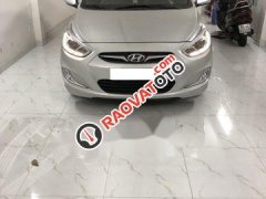 Cần bán Hyundai Accent Blue  1.4AT 2013, màu bạc, nhập khẩu Hàn Quốc  