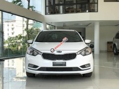 Cần bán Kia K3 1.6 đời 2016, màu trắng rất mới