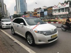 Cần bán gấp Toyota Venza 2.7 AT 2010, màu trắng, xe nhập, 845 triệu