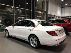 Bán Mercedes E250 AMG sản xuất năm 2016, màu trắng