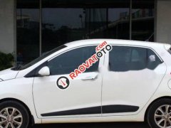 Cần bán xe Hyundai Grand i10 2015, xe chính chủ nữ đi