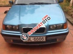 Bán xe BMW 3 Series 320i đời 1998, màu xanh lam, 200 triệu