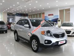 Cần bán gấp Kia Sorento 2.4AT sản xuất năm 2013, màu bạc  