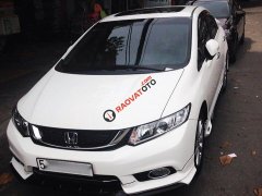 Cần bán xe Honda Civic 2.0 đời 2016, màu trắng