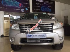 Bán Ford Everest 4x2 MT đời 2011, màu bạc, 575 triệu