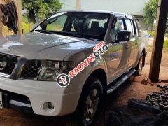 Bán xe Nissan Navara LE 2012, màu trắng, xe nhập nguyên chiếc từ Thái Lan