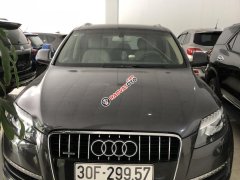 Cần bán gấp Audi Q7 4.2 năm 2006 màu xám (ghi), giá tốt
