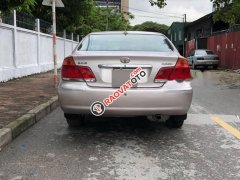 Cần bán xe Toyota Camry 3.0 sản xuất 2002 số tự động, 285tr