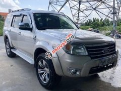 Cần bán Ford Everest 4x2 AT sản xuất năm 2009, màu bạc, 510tr