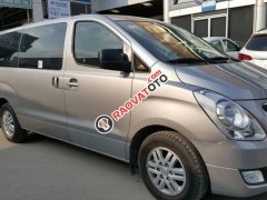 Bán Hyundai Starex 2.5MT 2017, đăng kí 2018, máy dầu