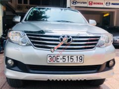 Bán Toyota Fortuner 2.7V 4x4 AT 2014, màu bạc  
