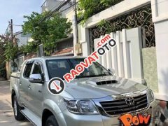 Bán Toyota Hilux 2.5 MT sản xuất năm 2013, màu bạc số sàn