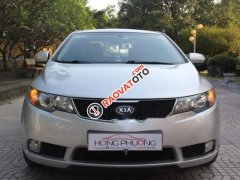 Cần bán Kia Forte SLi sản xuất năm 2010, màu bạc, nhập khẩu, giá chỉ 388 triệu