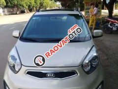 Cần bán xe Kia Picanto sản xuất 2013, màu trắng số tự động, giá tốt