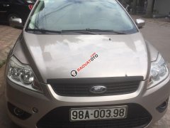 Bán Ford Focus 1.8 MT sản xuất năm 2011, màu vàng cát