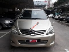 Bán Toyota Innova 2.0v sản xuất 2008, màu bạc, giá mềm cho khách hàng mua xe, số tự động, 8 chỗ ngồi