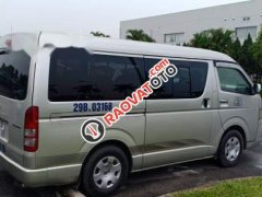 Bán Toyota Hiace MT đời 2007, xe đang sử dụng tốt
