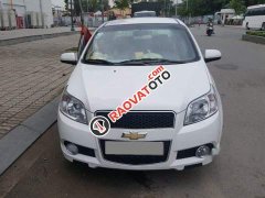 Cần bán gấp Chevrolet Aveo 1.5 MT 2016, màu trắng
