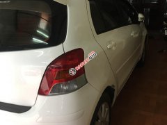 Cần bán lại xe Toyota Yaris 1.5 AT đời 2012, màu trắng, nhập khẩu 