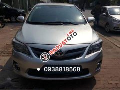 Cần bán gấp Toyota Corolla altis 2.0V 2013, màu bạc