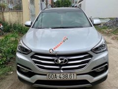 Bán xe Hyundai Santa Fe 2.2 CRDI đời 2017, màu bạc chính chủ