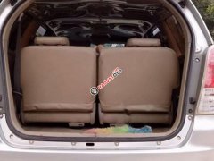 Cần bán Toyota Innova J năm 2009, màu bạc, giá 275tr
