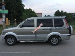 Xe Mitsubishi Jolie năm sản xuất 2003, màu vàng như mới