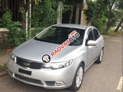 Cần bán lại xe Kia Forte MT năm 2011, màu bạc như mới 