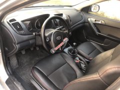 Cần bán xe Kia Forte MT sản xuất 2011, màu bạc, 335 triệu