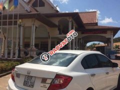 Cần bán xe Honda Civic 1.8AT đời 2015, màu trắng chính chủ 