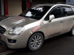 Gia đình cần bán Kia Carens đời 2011, bản đủ, máy 2.0,cửa nóc, màu vàng cát