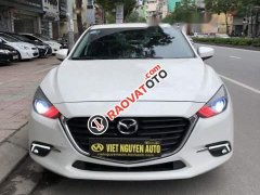 Bán Mazda 3 1.5 Facelift 2017 màu trắng, chính chủ, chạy 1,5 vạn km