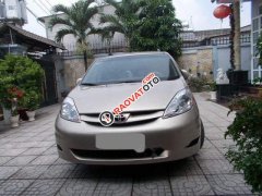 Cần bán xe Toyota Sienna LE năm sản xuất 2006, xe nhập xe gia đình