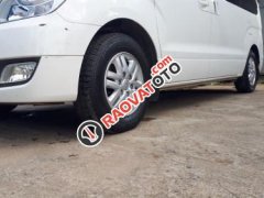 Bán Hyundai Starex 2.5 MT đời 2017, màu trắng số sàn 