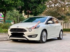 Bán Ford Focus 1.5 Ecoboost đời 2016, màu trắng siêu đẹp